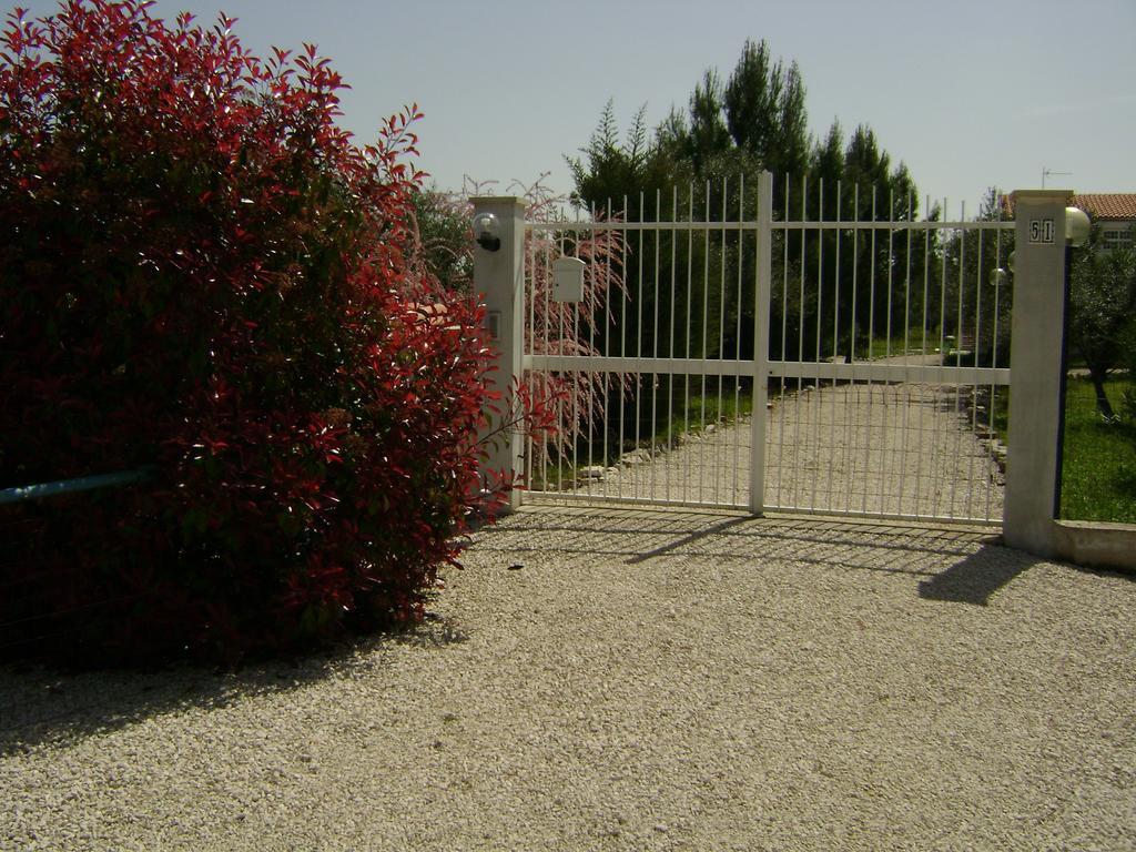 B&B Villa Mediterranee Con Parking Space Трани Екстериор снимка