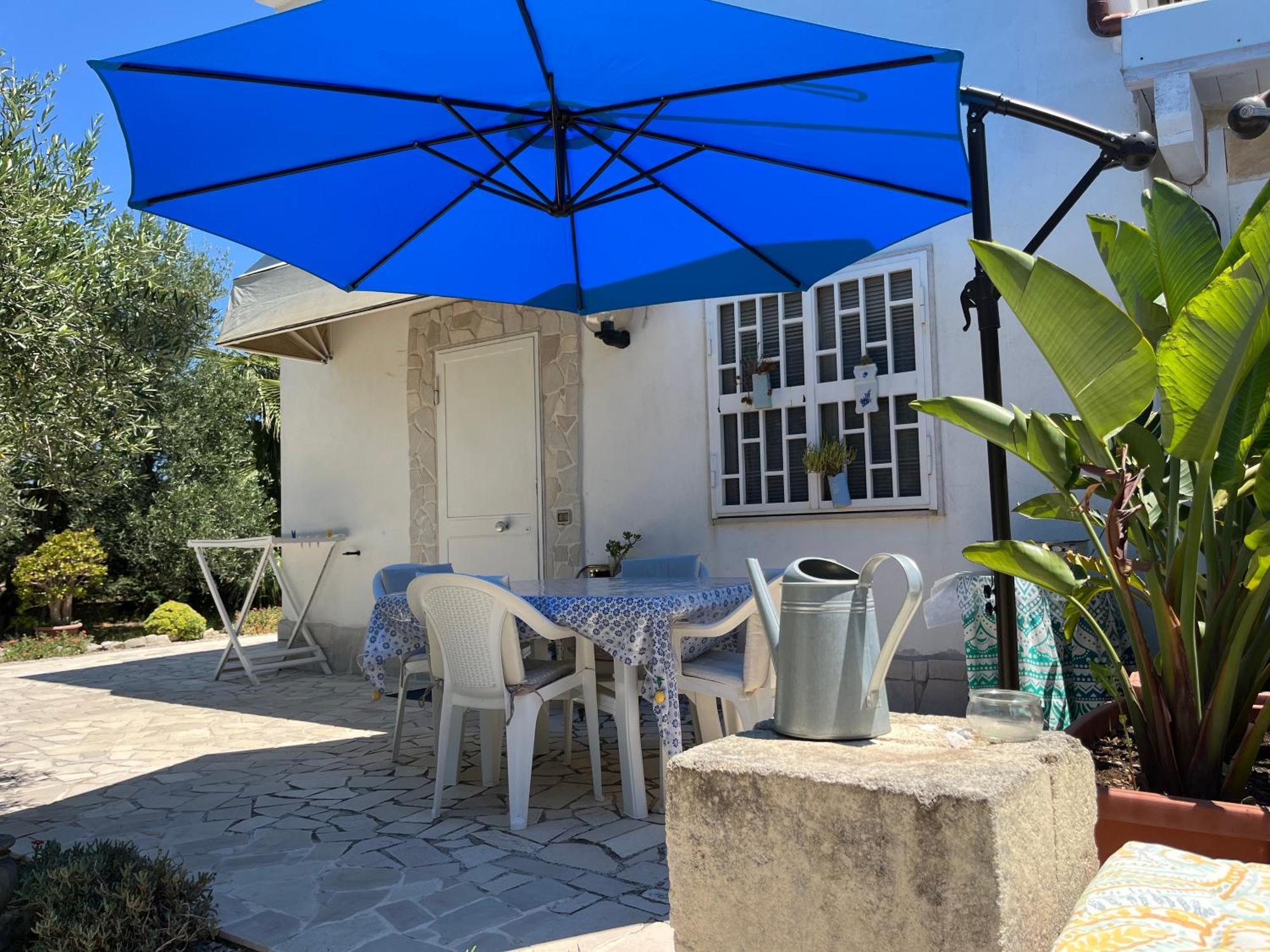 B&B Villa Mediterranee Con Parking Space Трани Екстериор снимка